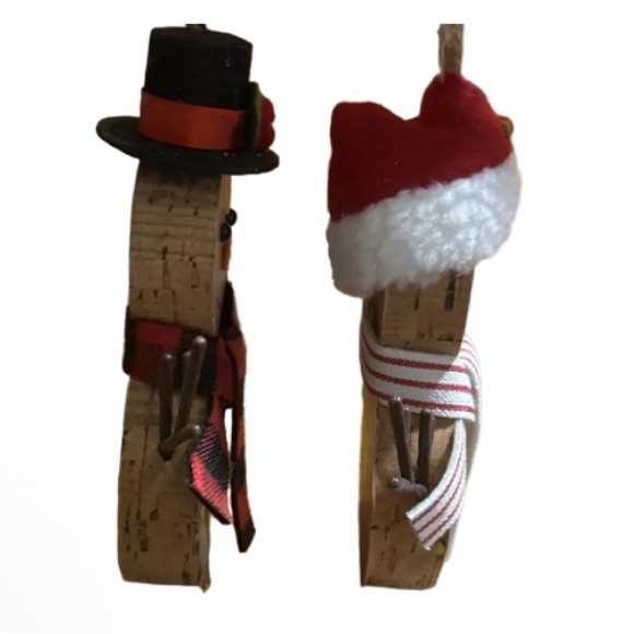 Festive Snowman Holiday cork Ornaments - Brown and White - Picture 3 of 3